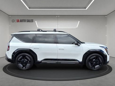 Used 2024 Kia EV9 GT-Line AWD/4WD image 6