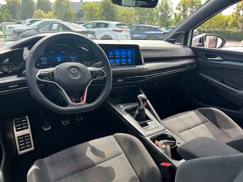 Used 2022 Volkswagen GTI SE FWD image 6