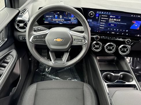 Used 2026 Chevrolet Blazer EV LT image 17