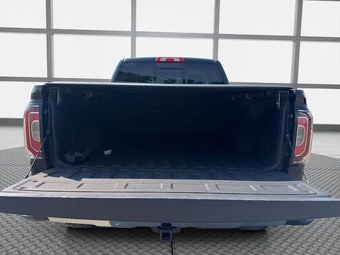 Used 2017 GMC Sierra 1500 SLT AWD/4WD image 47
