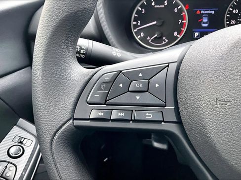 Certified 2025 Nissan Sentra S FWD image 22