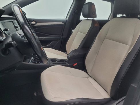 Used 2019 Volkswagen Jetta R-Line FWD image 17