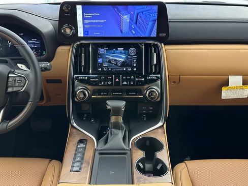 New 2026 Lexus LX 600 4WD w/ Luxury Package image 24