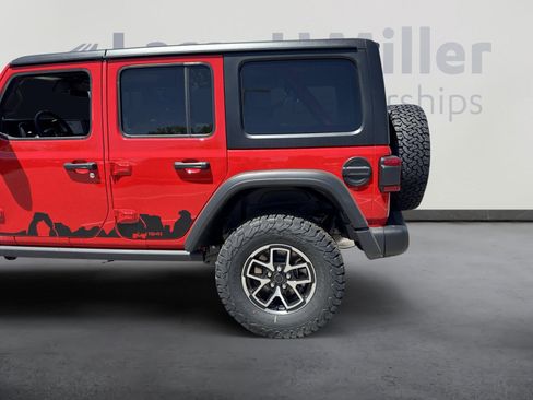 New 2025 Jeep Wrangler Unlimited Rubicon w/ Steel Bumper Group image 13