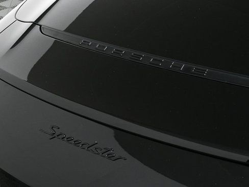 Certified 2019 Porsche 911 Speedster image 36