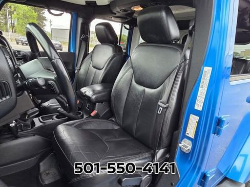 Used 2014 Jeep Wrangler Unlimited Sahara image 9
