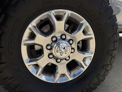 Used 2024 RAM 2500 Laramie w/ Off Road Package AWD/4WD image 16