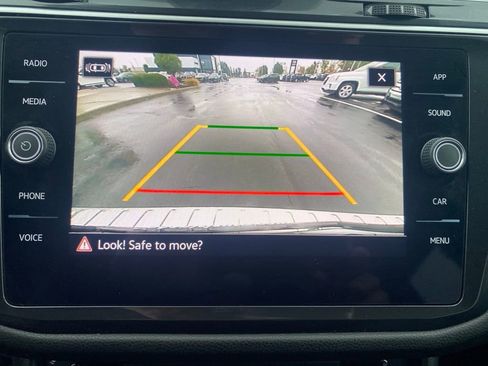 Used 2024 Volkswagen Tiguan Wolfsburg Edition image 17