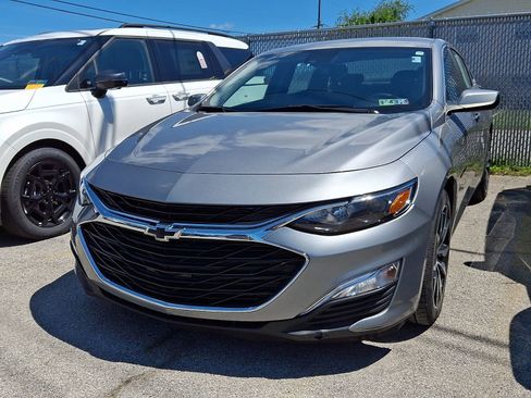 Used 2023 Chevrolet Malibu RS FWD image 4