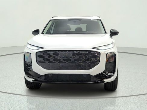 New 2026 Audi Q3 quattro 2.0T AWD/4WD image 2