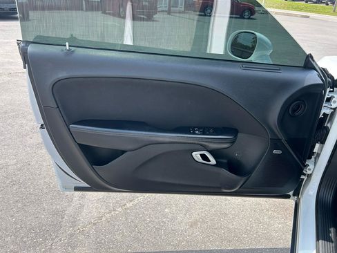 Used 2019 Dodge Challenger GT w/ Blacktop Package AWD/4WD image 17