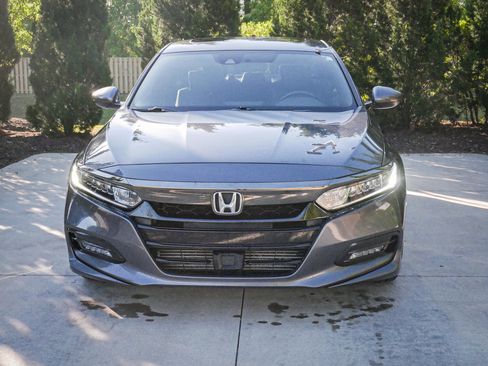 Used 2020 Honda Accord Sport image 3