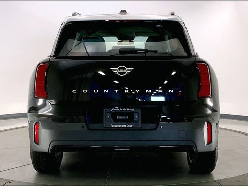 Certified 2025 MINI Cooper Countryman S image 3