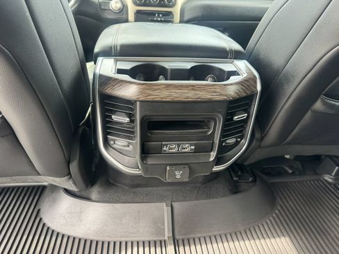 Used 2020 RAM 1500 Laramie RWD image 9