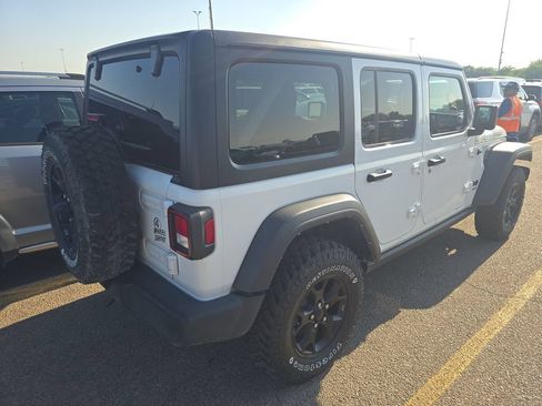 Used 2022 Jeep Wrangler Unlimited Sport AWD/4WD image 2