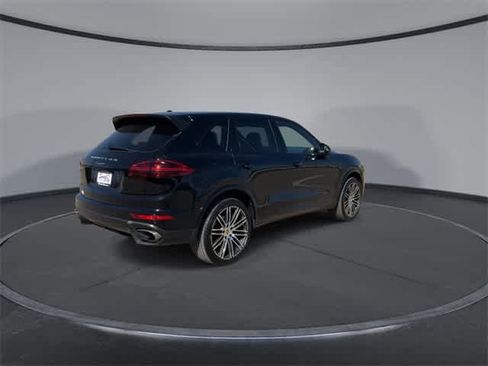 Used 2018 Porsche Cayenne Platinum Edition image 8