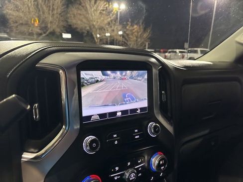 Used 2020 GMC Sierra 1500 SLE w/ SLE Value Package image 22