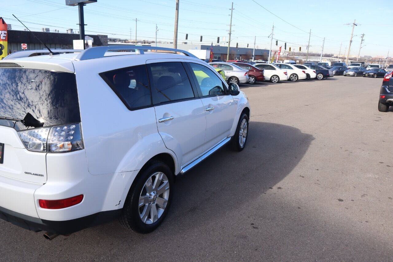 Used 2008 Mitsubishi Outlander SE FWD image 43