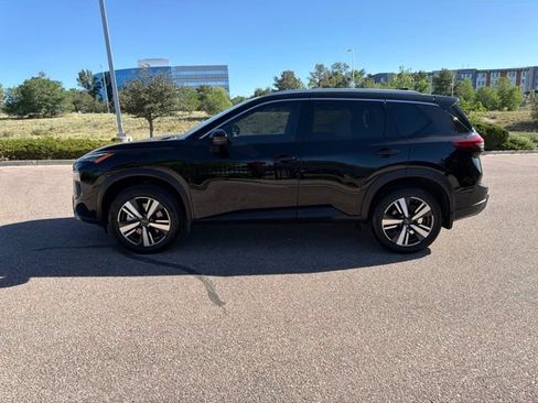 Certified 2025 Nissan Rogue SL w/ Tech Package AWD/4WD image 5