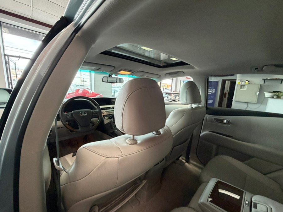 Used 2011 Lexus RX 350 AWD w/ Premium Pkg image 31