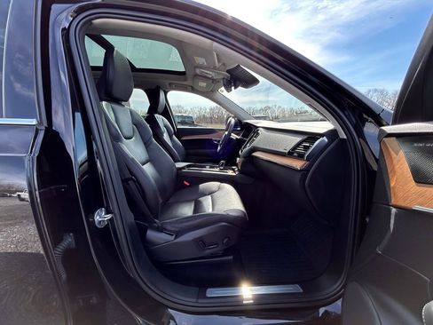 Used 2023 Volvo XC90 T8 Plus w/ Protection Package image 23
