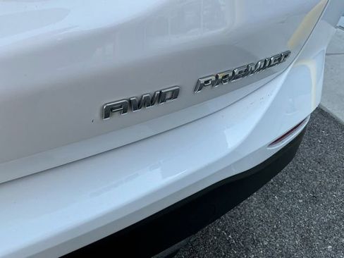 Used 2023 Chevrolet Equinox Premier AWD/4WD image 5