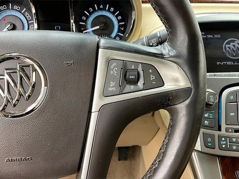 Used 2013 Buick LaCrosse Premium image 23
