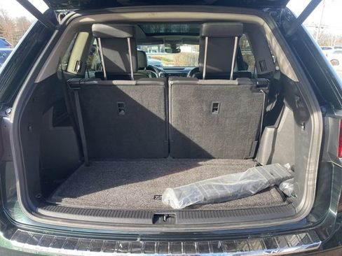 Certified 2021 Volkswagen Atlas SEL Premium image 10