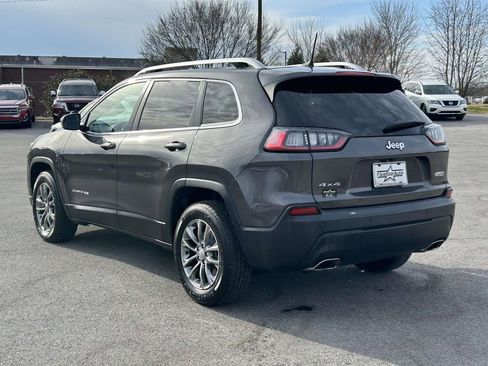 Used 2019 Jeep Cherokee Latitude Plus w/ Comfort/Convenience Group image 5