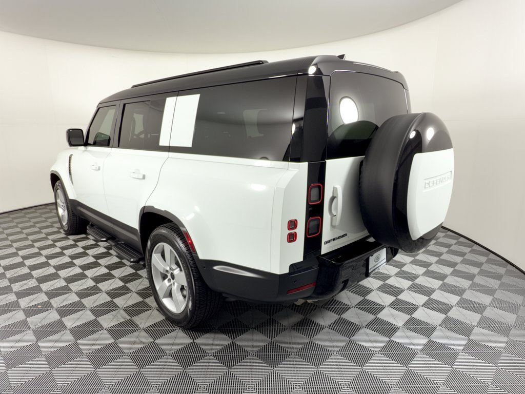 Used 2026 Land Rover Defender 130 S AWD/4WD image 3