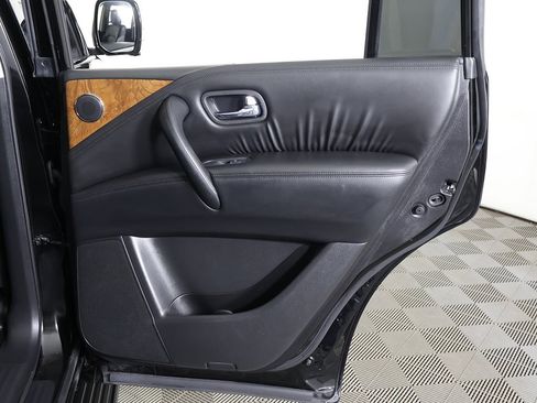 Used 2024 Nissan Armada SL image 29