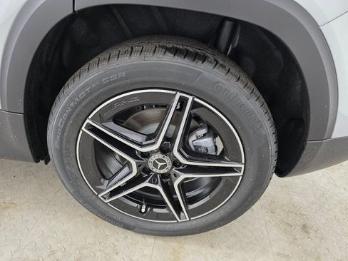 New 2026 Mercedes-Benz GLB 250 image 12