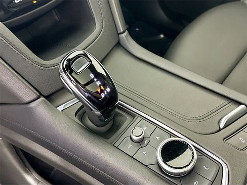 Used 2023 Cadillac XT5 Premium Luxury image 17