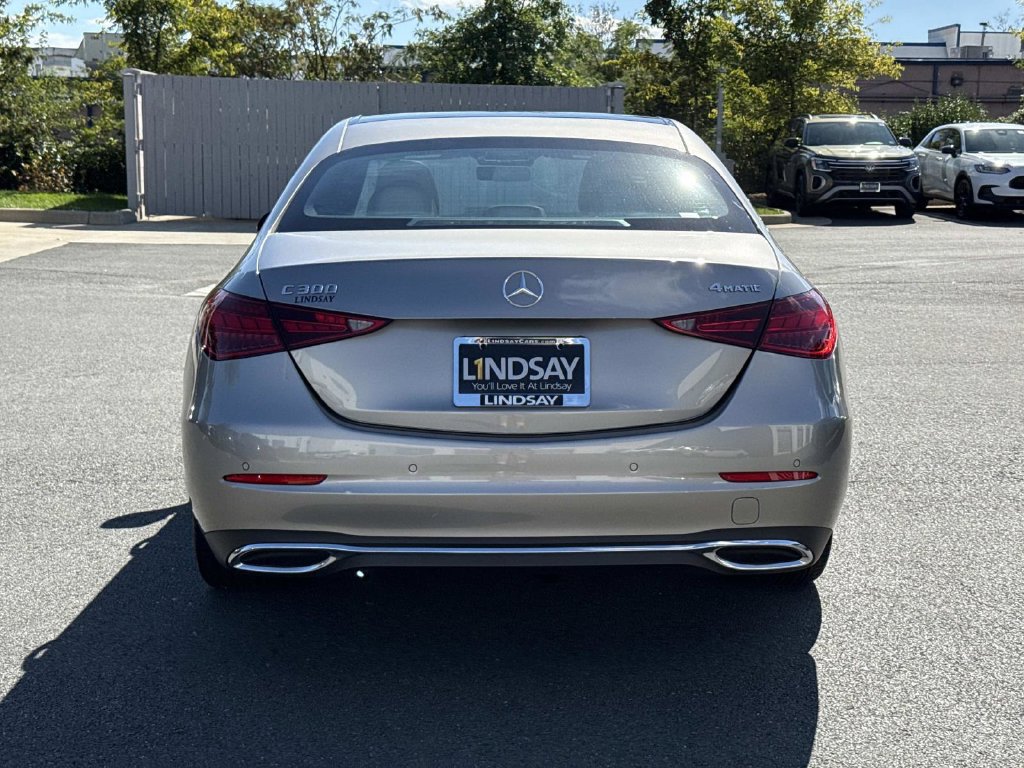 Used 2024 Mercedes-Benz C 300 4MATIC Sedan image 4