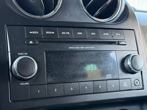 Used 2014 Jeep Patriot Sport image 16