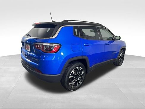 Used 2022 Jeep Compass Limited AWD/4WD image 7