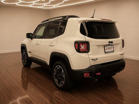 Used 2016 Jeep Renegade Trailhawk AWD/4WD image 6