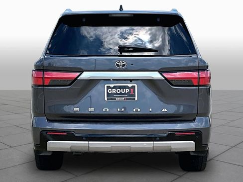Used 2023 Toyota Sequoia Capstone AWD/4WD image 5