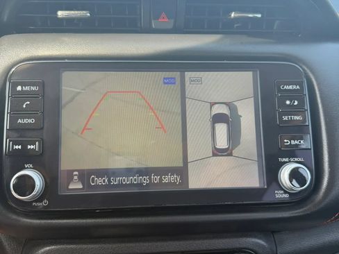 Used 2023 Nissan Kicks SR w/ SR Premium Package FWD image 17
