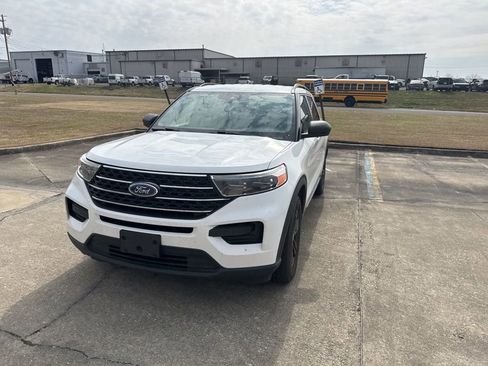 Used 2020 Ford Explorer XLT image 5