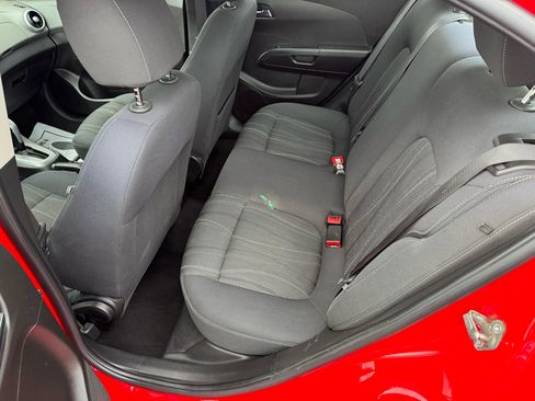 Used 2017 Chevrolet Sonic LT image 9