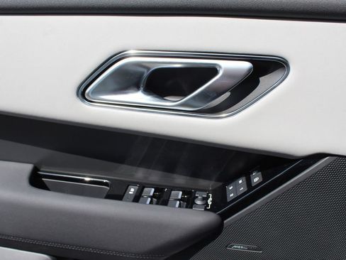 New 2026 Land Rover Range Rover Velar S AWD/4WD image 39