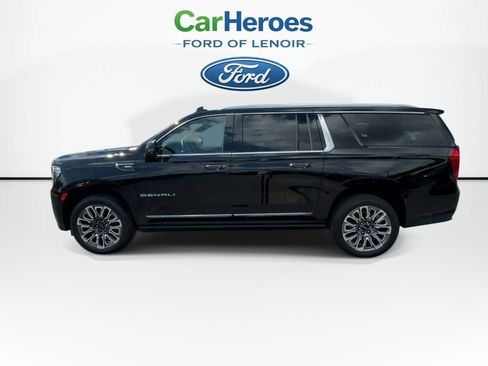 Used 2023 GMC Yukon XL Denali Ultimate AWD/4WD image 5