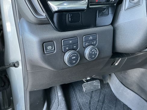 Used 2025 Chevrolet Silverado 3500 LT w/ Convenience Package image 26