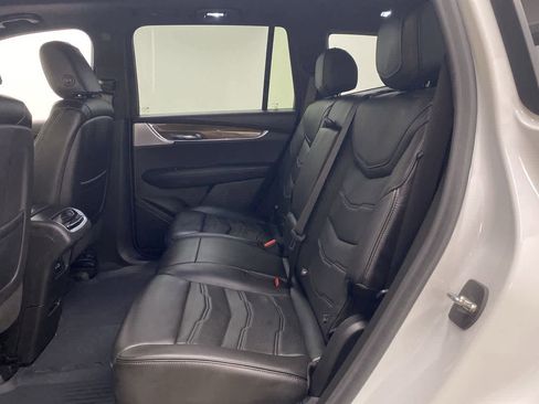 Used 2020 Cadillac XT6 Premium Luxury w/ Platinum Package image 18