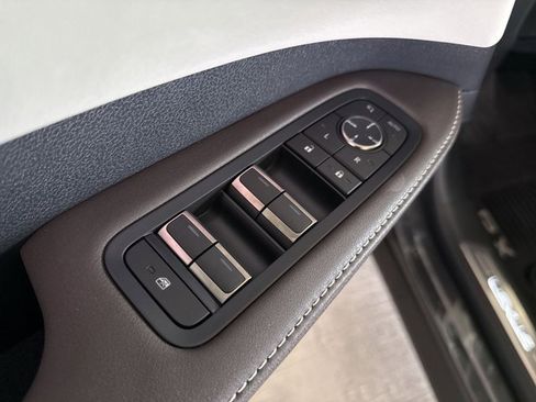 Certified 2026 Lexus RX 350 w/ Convenience Package image 10