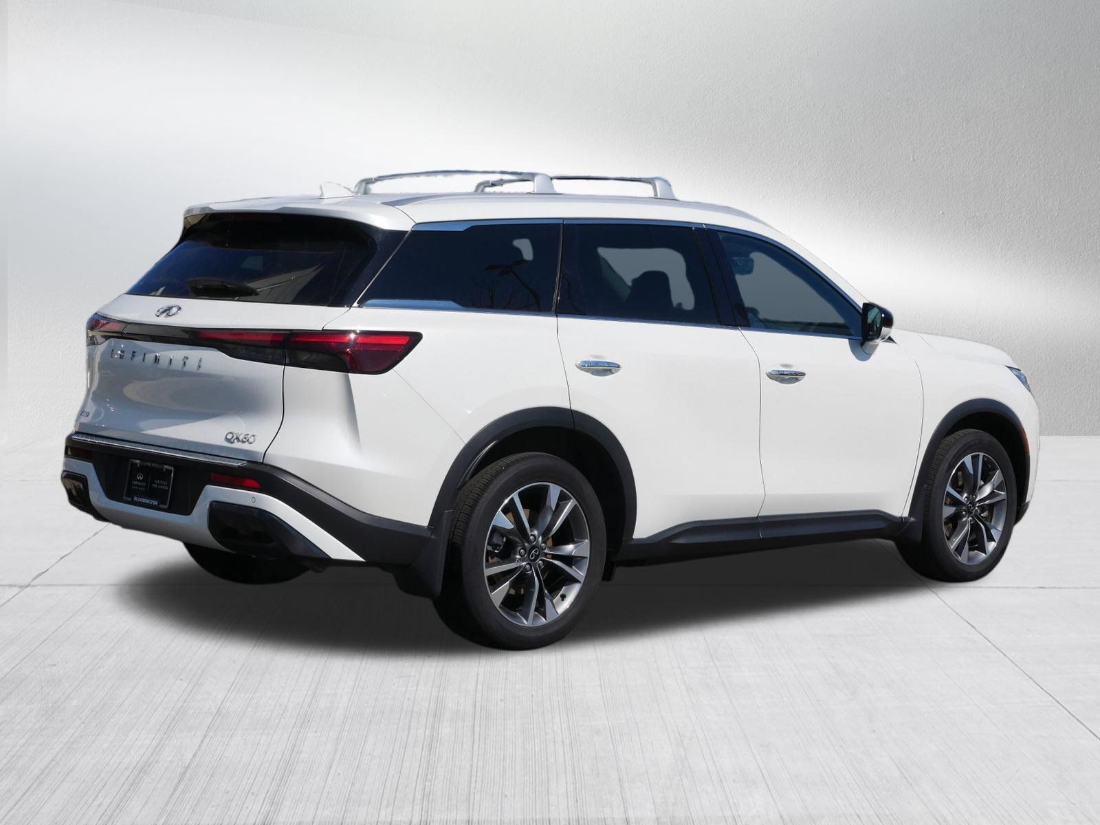 Certified 2025 INFINITI QX60 Luxe w/ Cargo Package AWD/4WD image 7