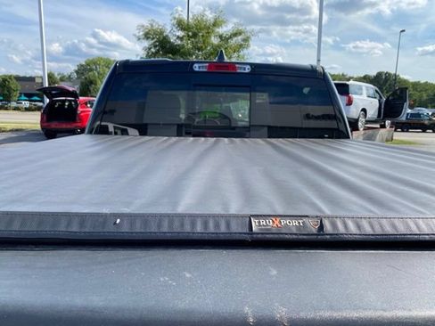 Used 2019 RAM 1500 Laramie AWD/4WD image 7