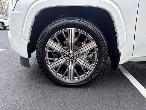 Used 2025 Toyota Sequoia Capstone image 8