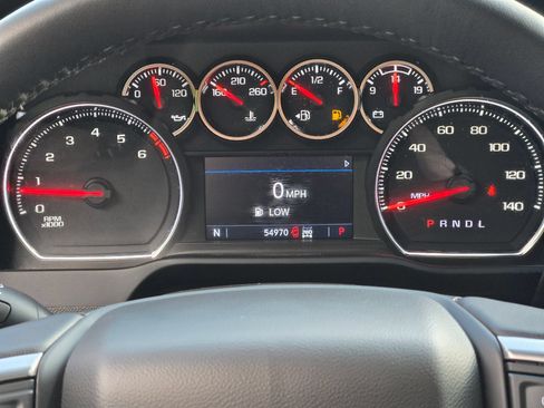 Used 2022 Chevrolet Silverado 1500 RST AWD/4WD image 15